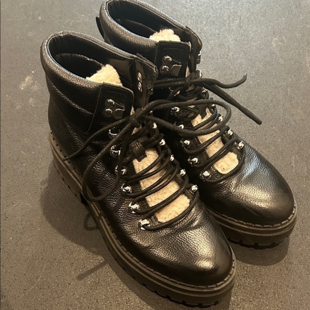 Marc Fisher size 7 black combat boots